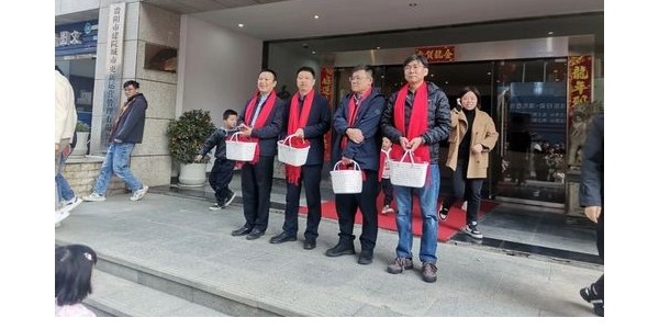 龍行龘龘，開工大吉，擼起袖子加油干!
