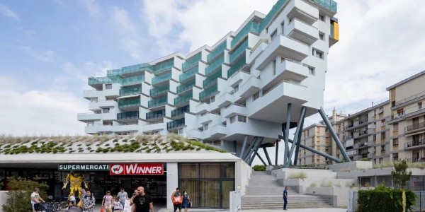 向上生長！ELASTICOFarm 在意大利鋼柱森林上設(shè)計住宅公寓