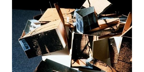 藍(lán)天組經(jīng)典 | 格羅寧格博物館東館，打破功能主義方盒