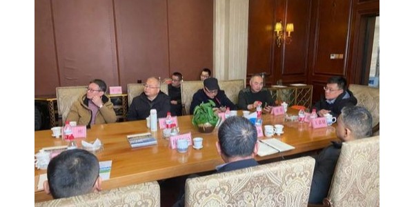 成都新農村建設服務業(yè)發(fā)展論壇交流會成功舉辦！胡林副會長的專題分享與蔣美榮會長總結！